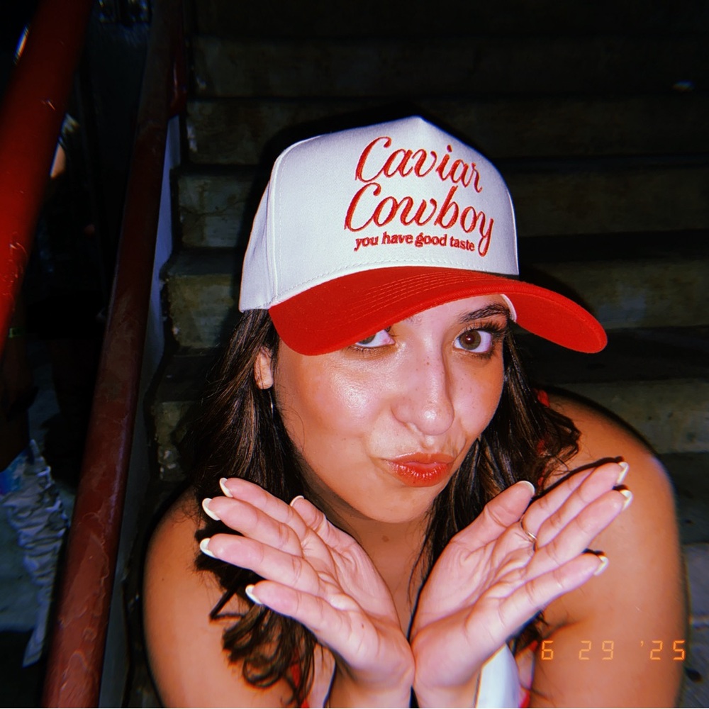 Meet your Posher, Marcela